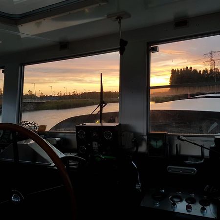 Hotel Euphrate Houseboat Amsterdam Esterno foto