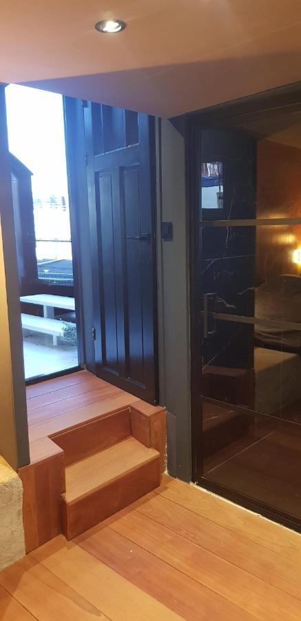 Hotel Euphrate Houseboat Amsterdam Esterno foto