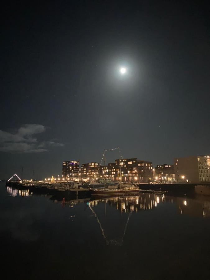 Hotel Euphrate Houseboat Amsterdam Esterno foto