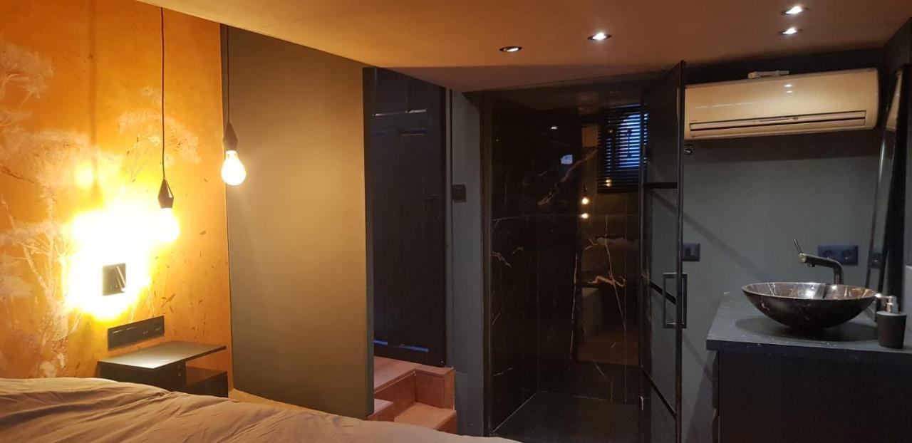 Hotel Euphrate Houseboat Amsterdam Esterno foto