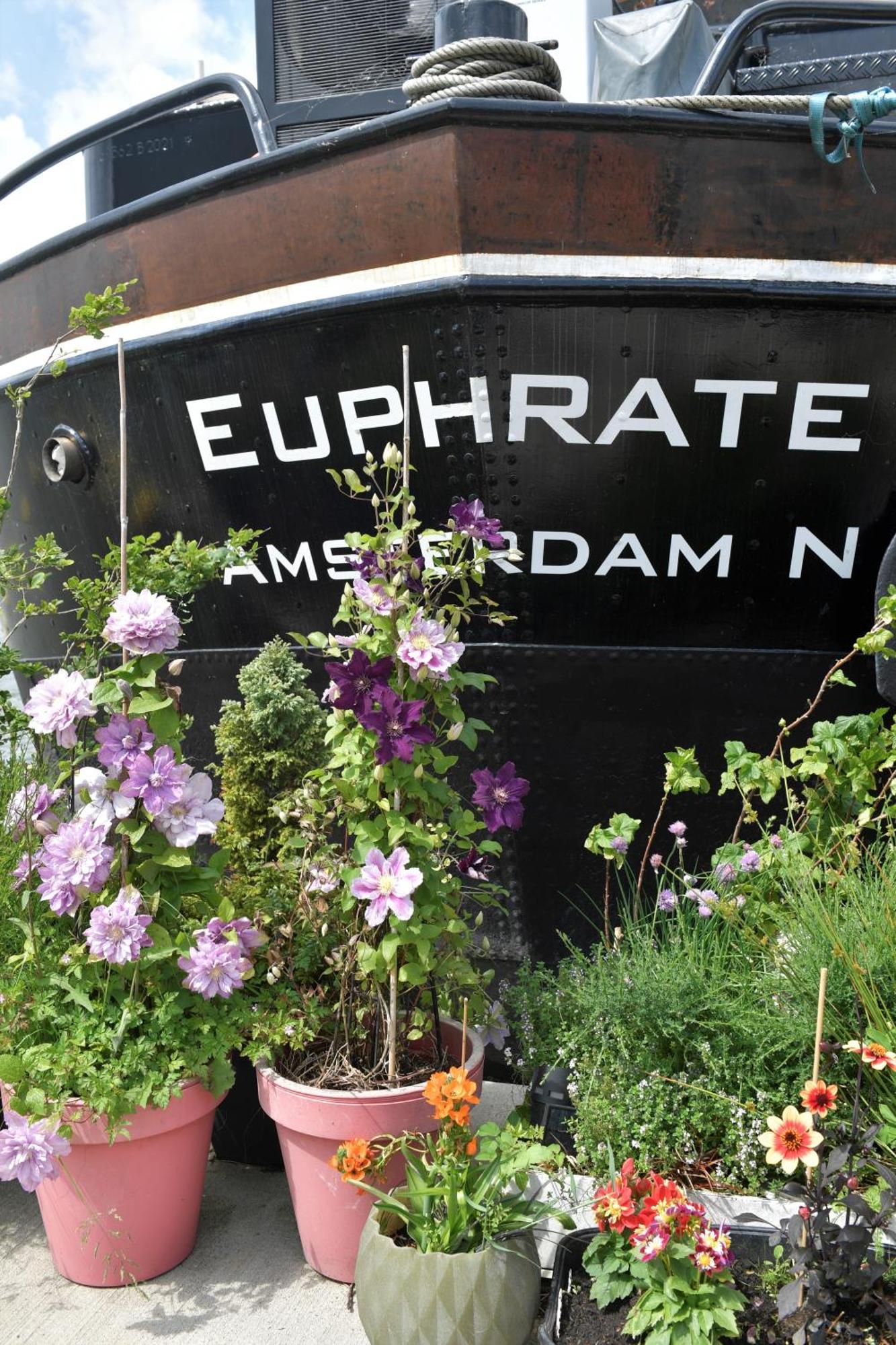 Hotel Euphrate Houseboat Amsterdam Esterno foto