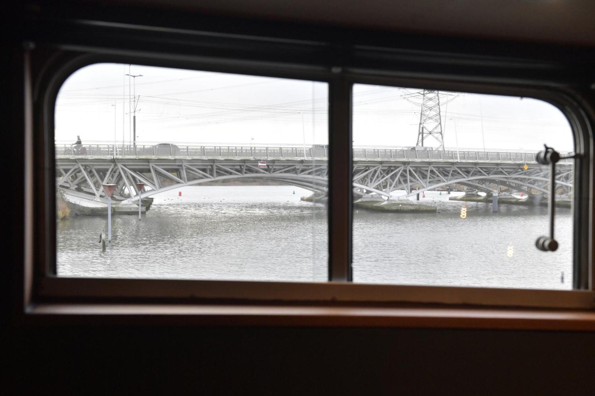 Hotel Euphrate Houseboat Amsterdam Esterno foto